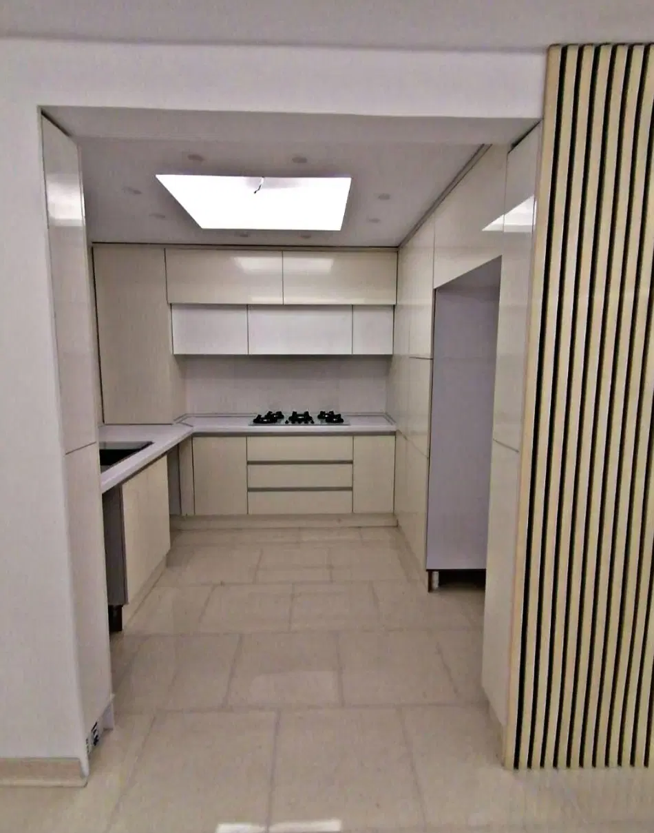 واحد فروشی در فاز پنج شمالی طبقه ۶