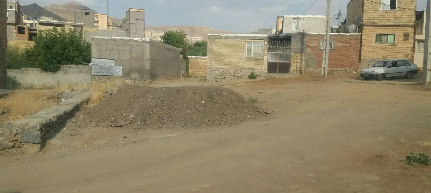 زمین ۸۰ متری نایسر