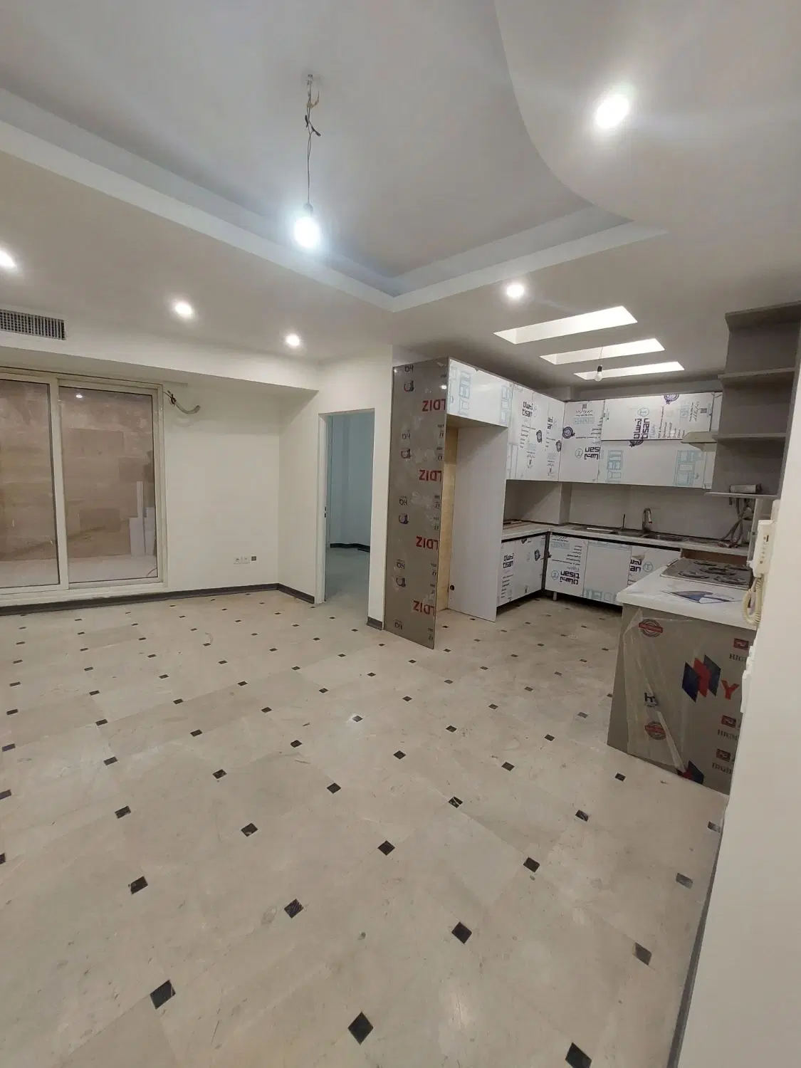 واحد اکازیون _۷۵متر_بازسازی شده_تاپ لوکیشن