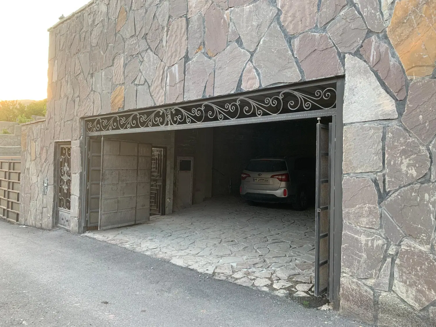 ویلا رودهن (ایرا)
