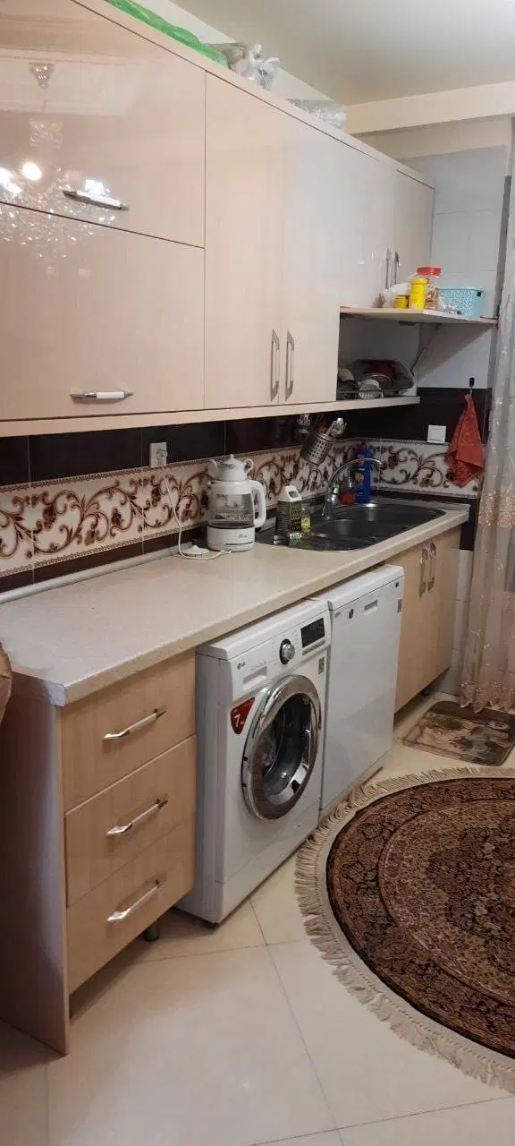 69 متر* 2 خواب * با پارکینگ آسانسور * جمال زاده