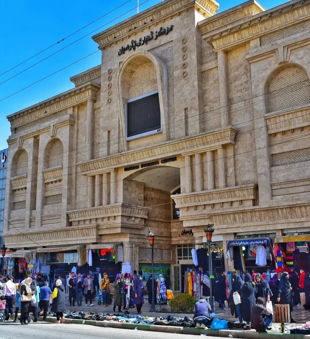 ۱۲متر مغازه دنج در دل بازار