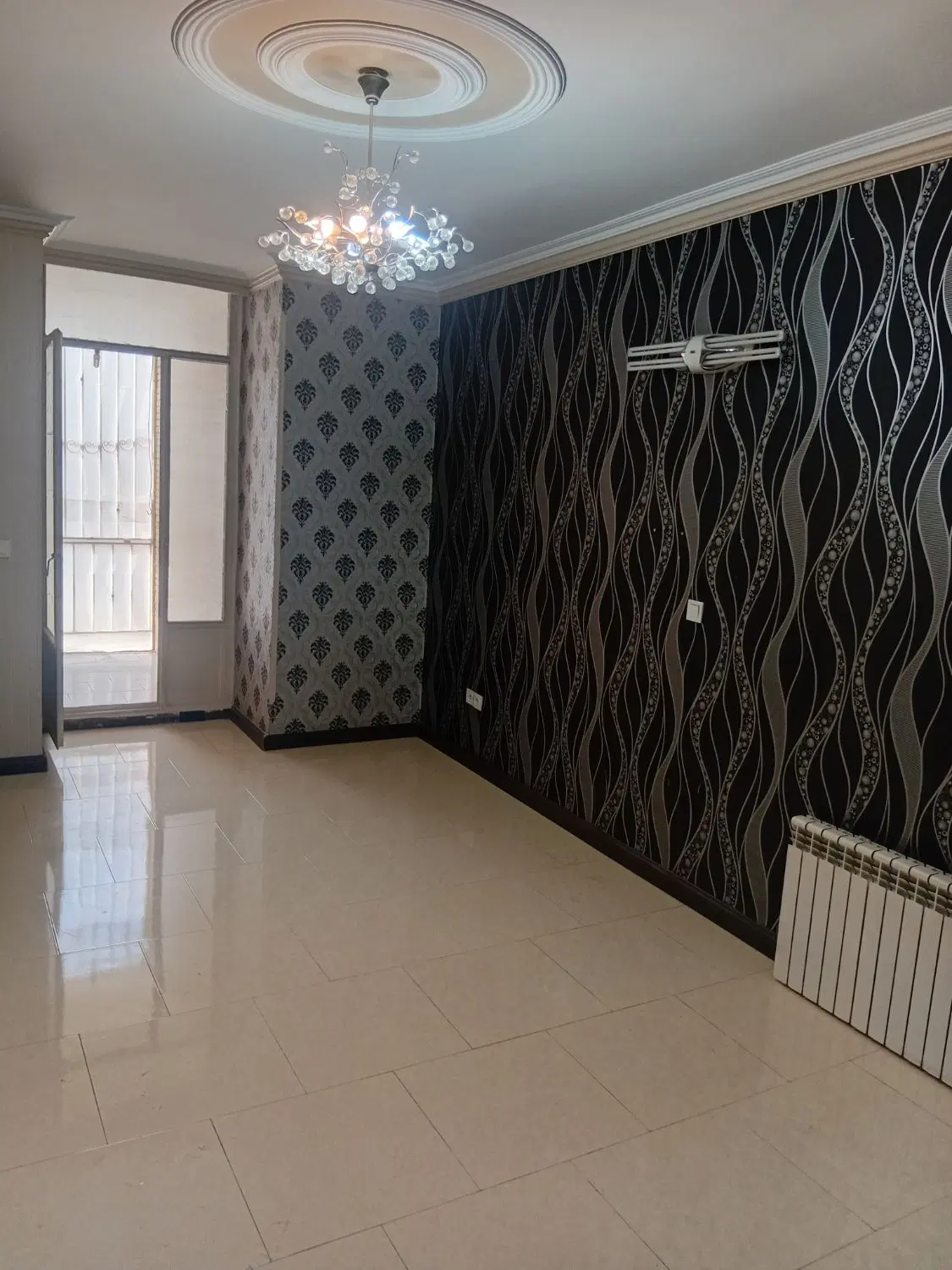 دو خوابه ۶۵ متر انتهای بلوار فردوس غرب.جنب پارک