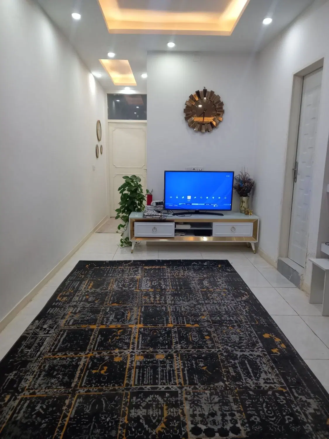 فروش یک واحد طبقه بالای چهار واحد پردیس