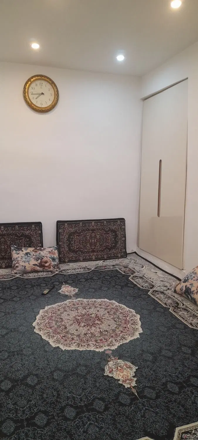 یک باب منزل مسکونی ویلایی