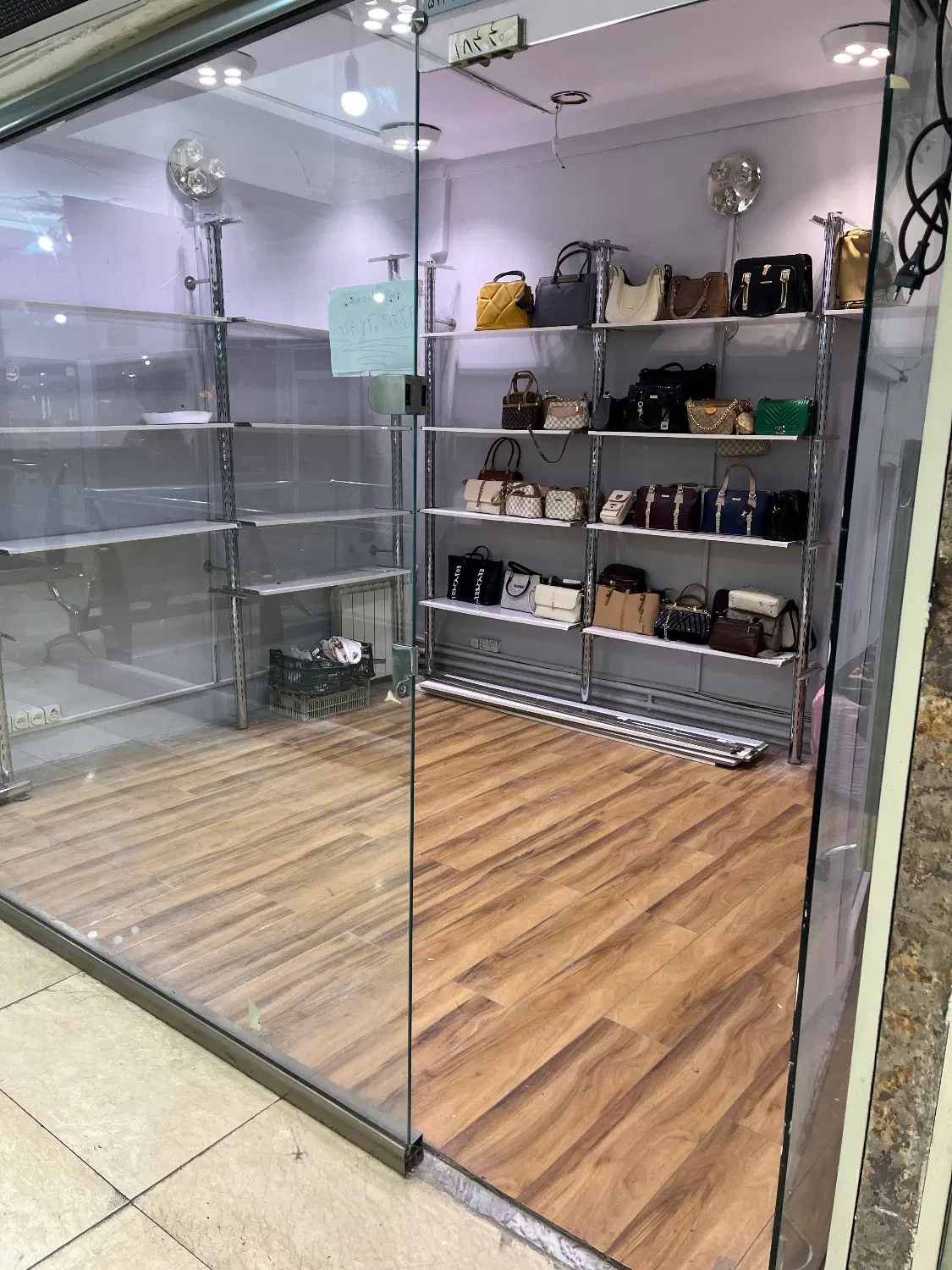 مغازه در پاساژ ارک تبریز