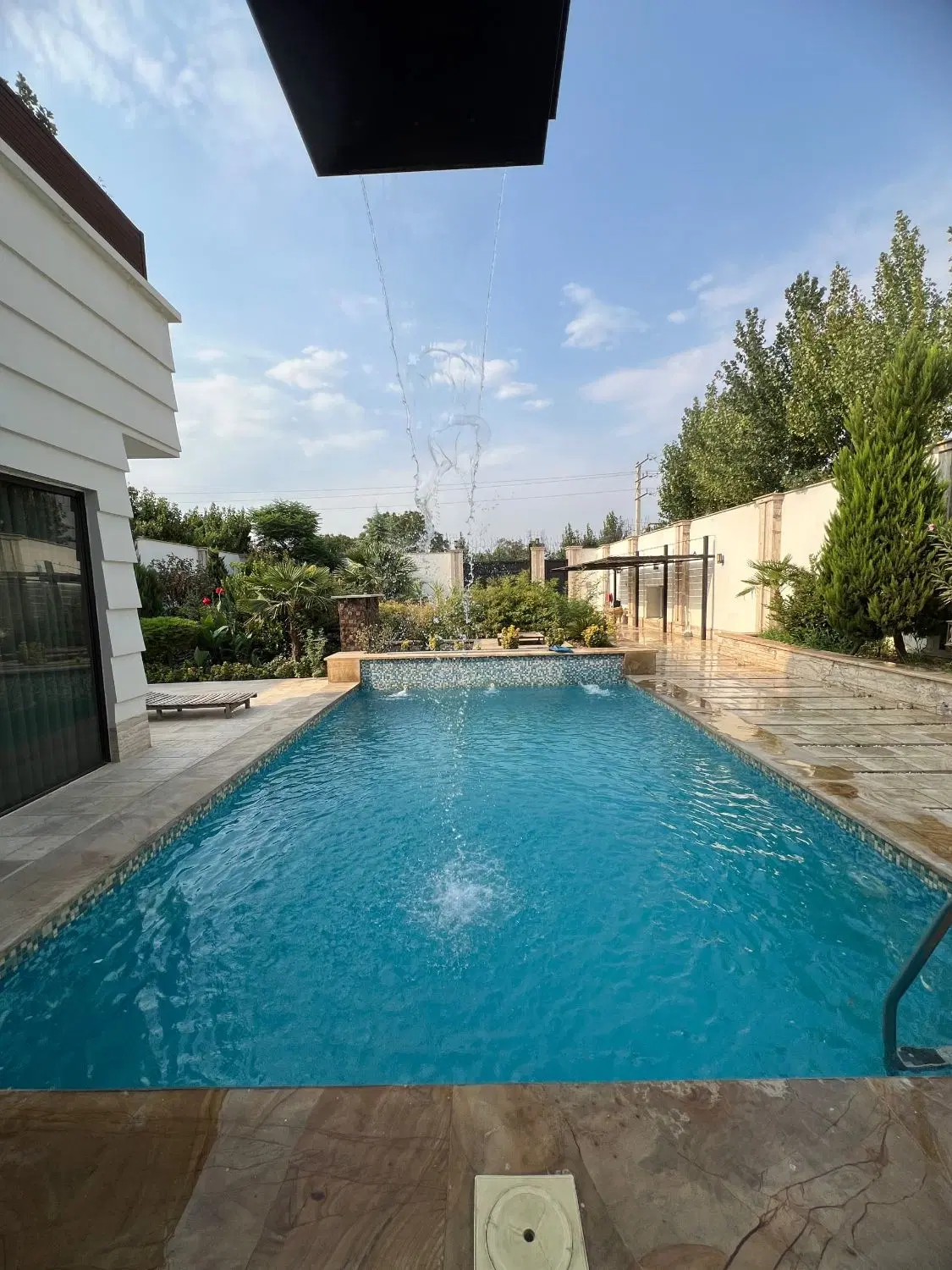 اجاره سالیانه ویلای مدرن