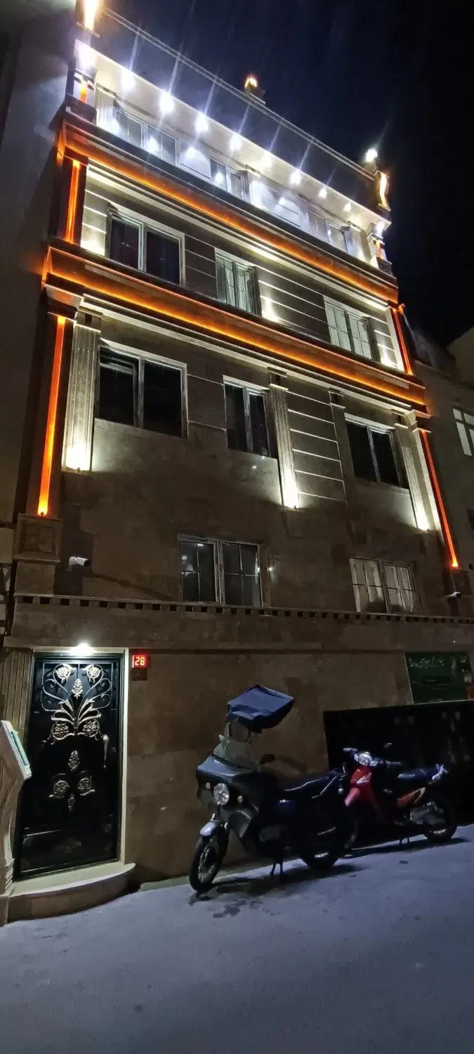 متراژ زمین 160متر آپارتمان