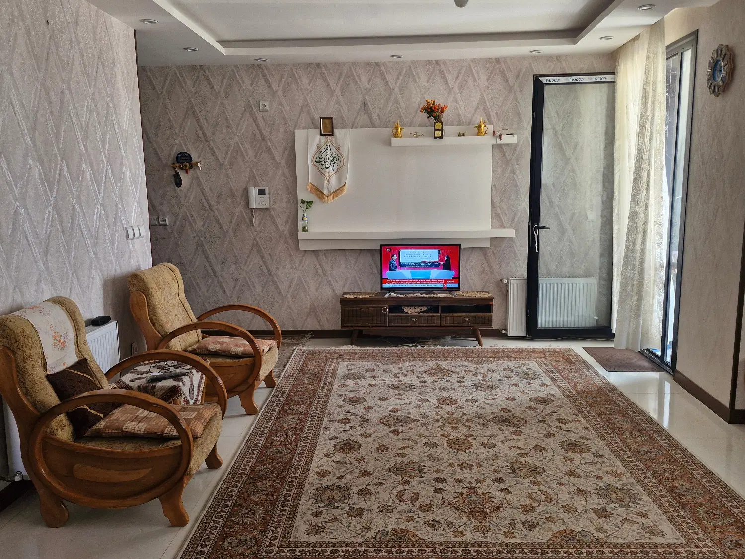 منزل هشتاد متری فول امکانات