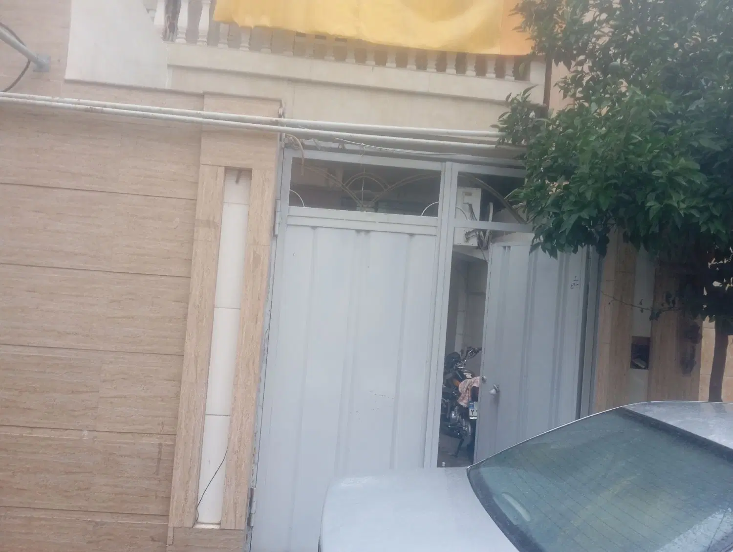 فروش یک باب منزل مسکونی راه جدا دو خواب
