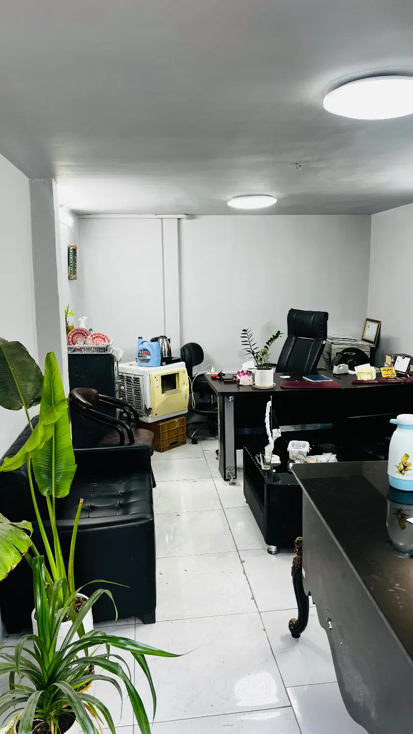 پونزده متر مغازه تجاری