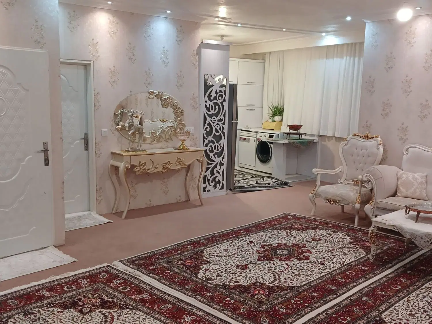 فروش حیاط دوطبقه مستقل در شریفی