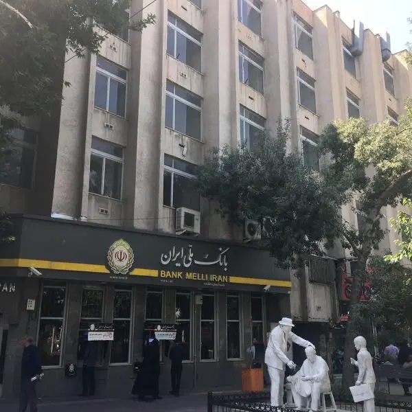 سند اداری ۴ واحد از ۸ واحد اداری سه راه دانشکده