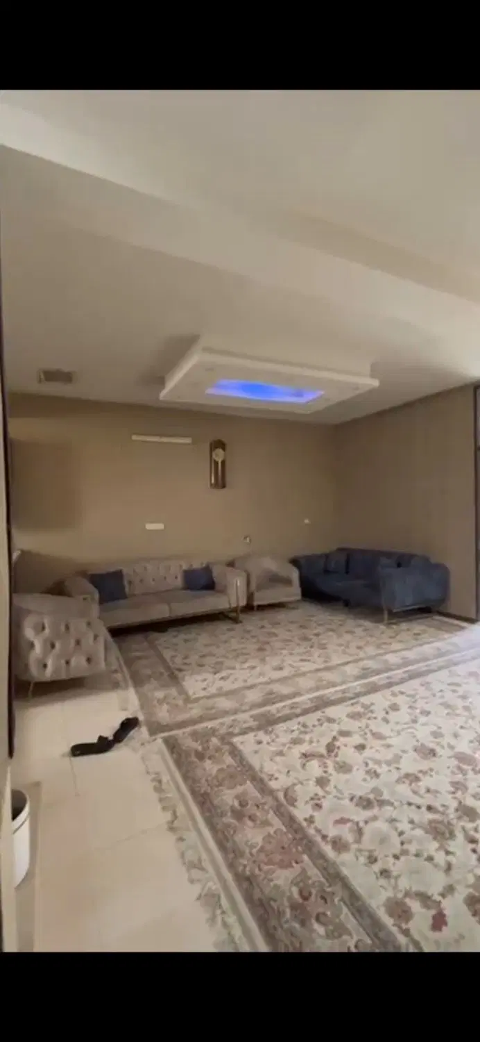 دو طبقه مسکونی