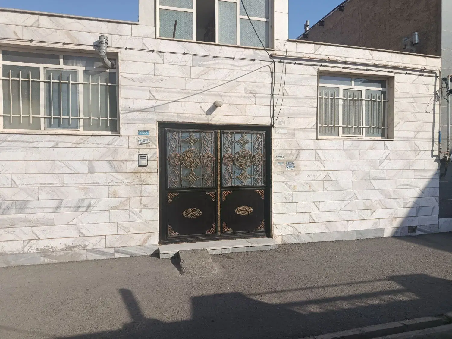 فروش فوری خانه ویلایی ۱۸۵مترسنددار۱۰متربر
