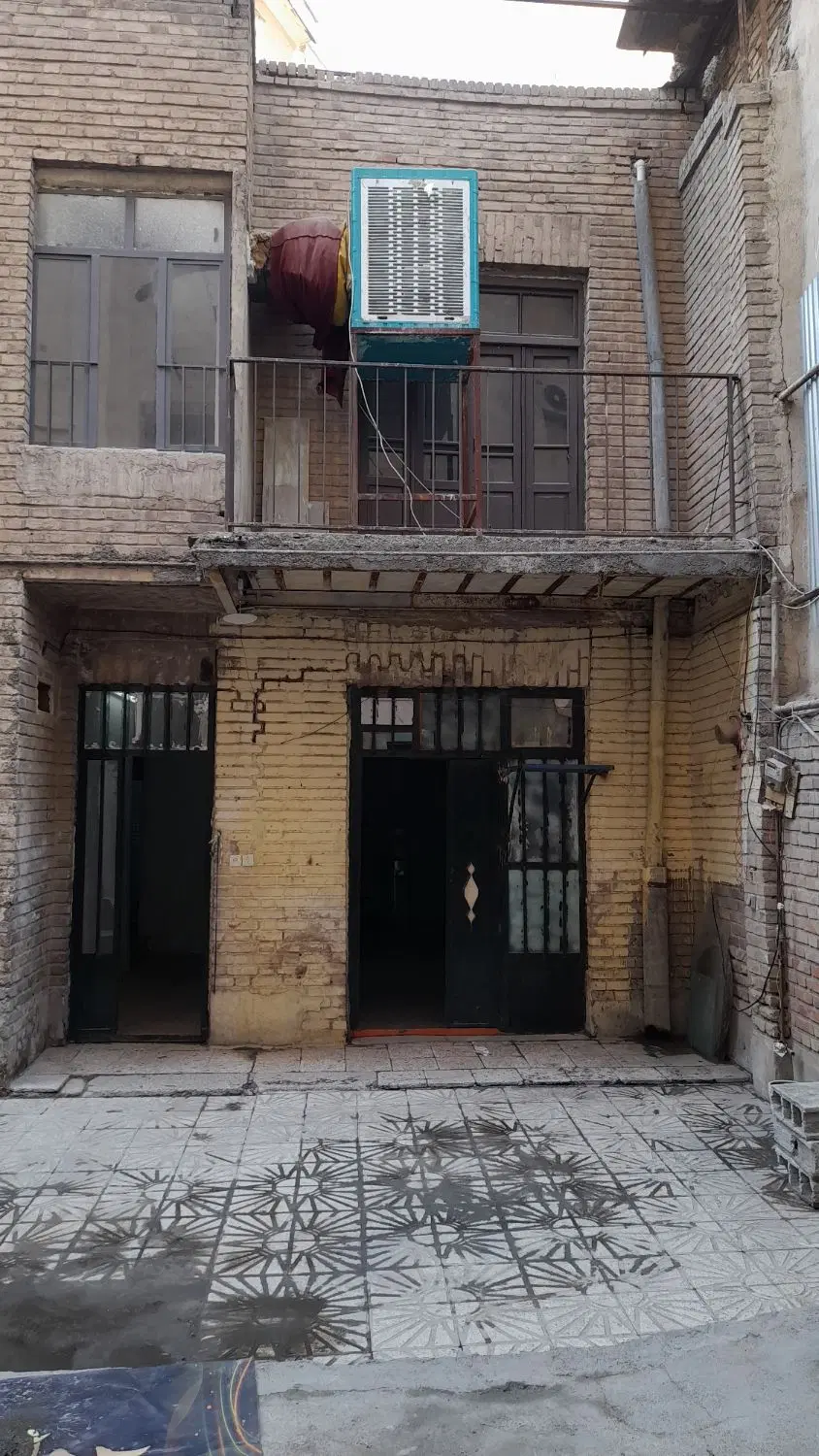 پیش فروش یک واحد اپارتمان ۱۰۰متری