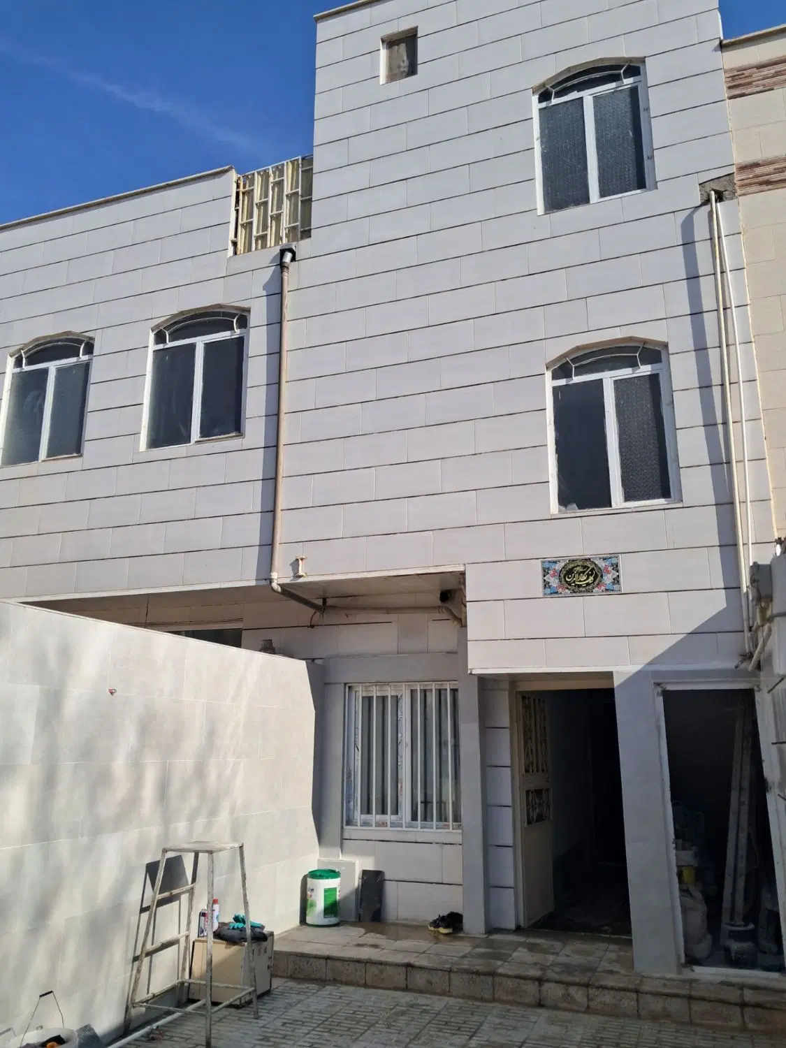 ویلایی شمالی دو واحد یک طبقه و نیم
