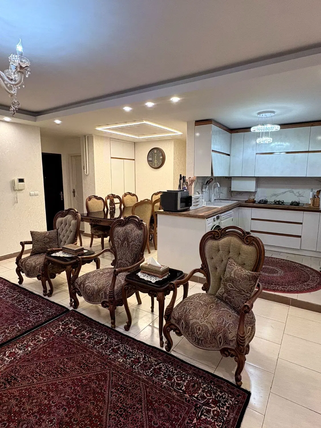 آپارتمان دنیز پونک