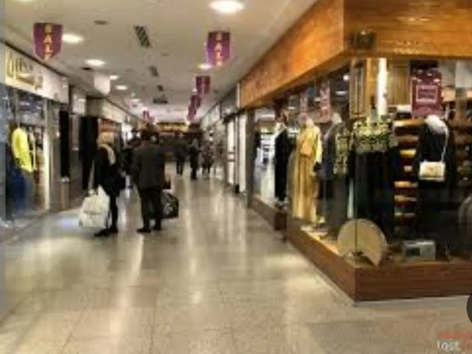 اجاره مغازه در پاساژ در میدان مرکزی شهر