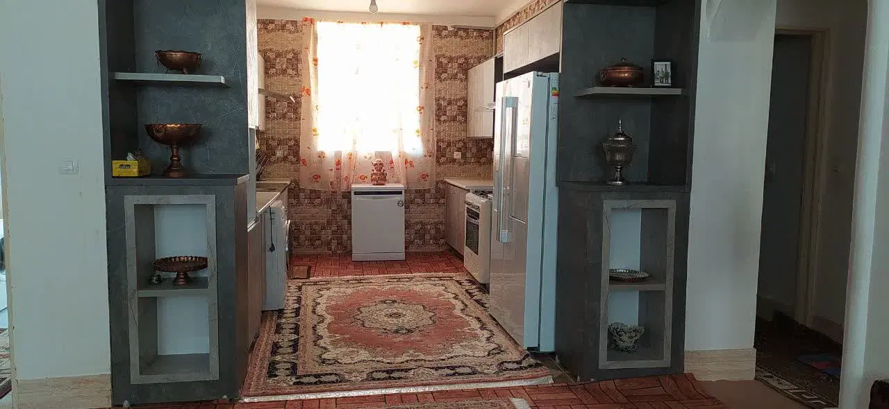 ساختمان مسکونی با یک باب مغازه در شهر کلاته رودبار