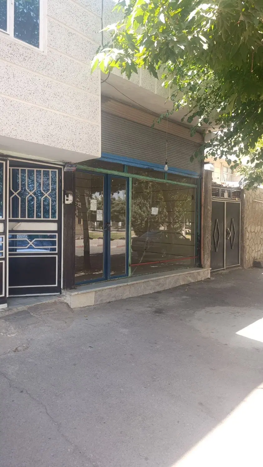 مغازه بیست متری تجاری