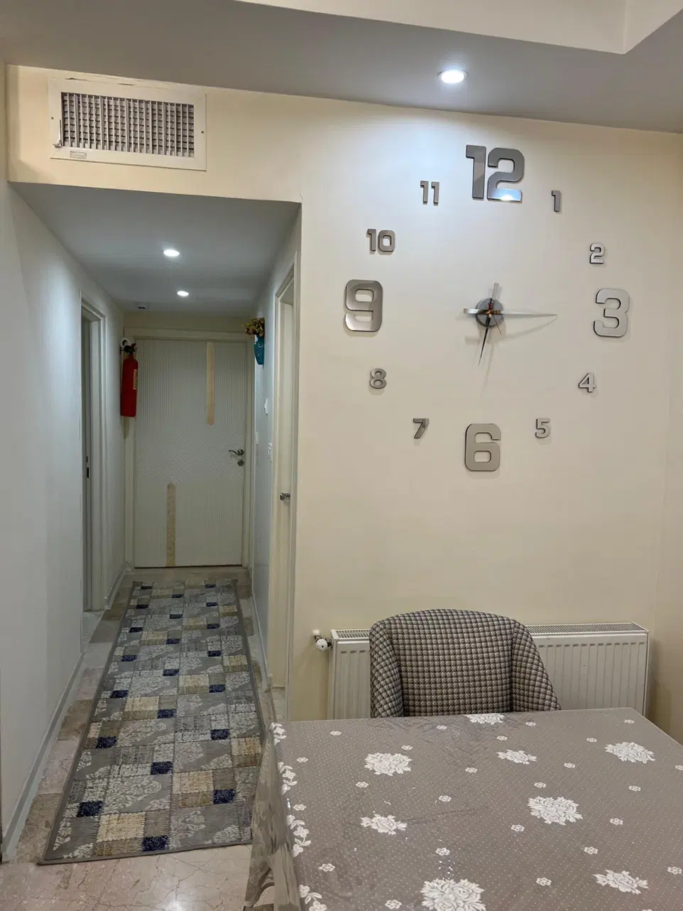۹۶ متری_ طبقه ششم_ با دید گلدسته های حرم_ سرشور