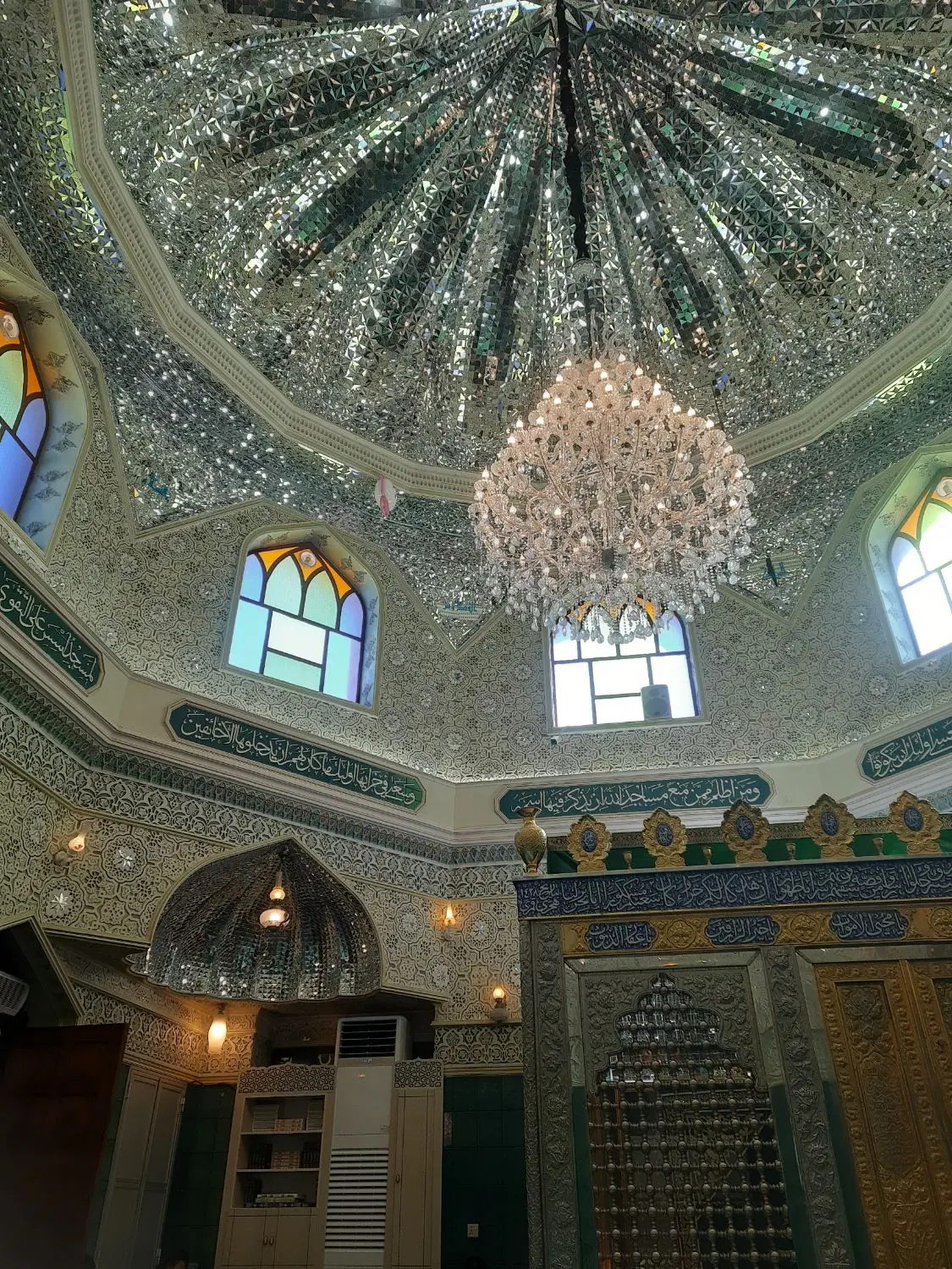 یک خانه  برای کرایه در بست یک طبقه است