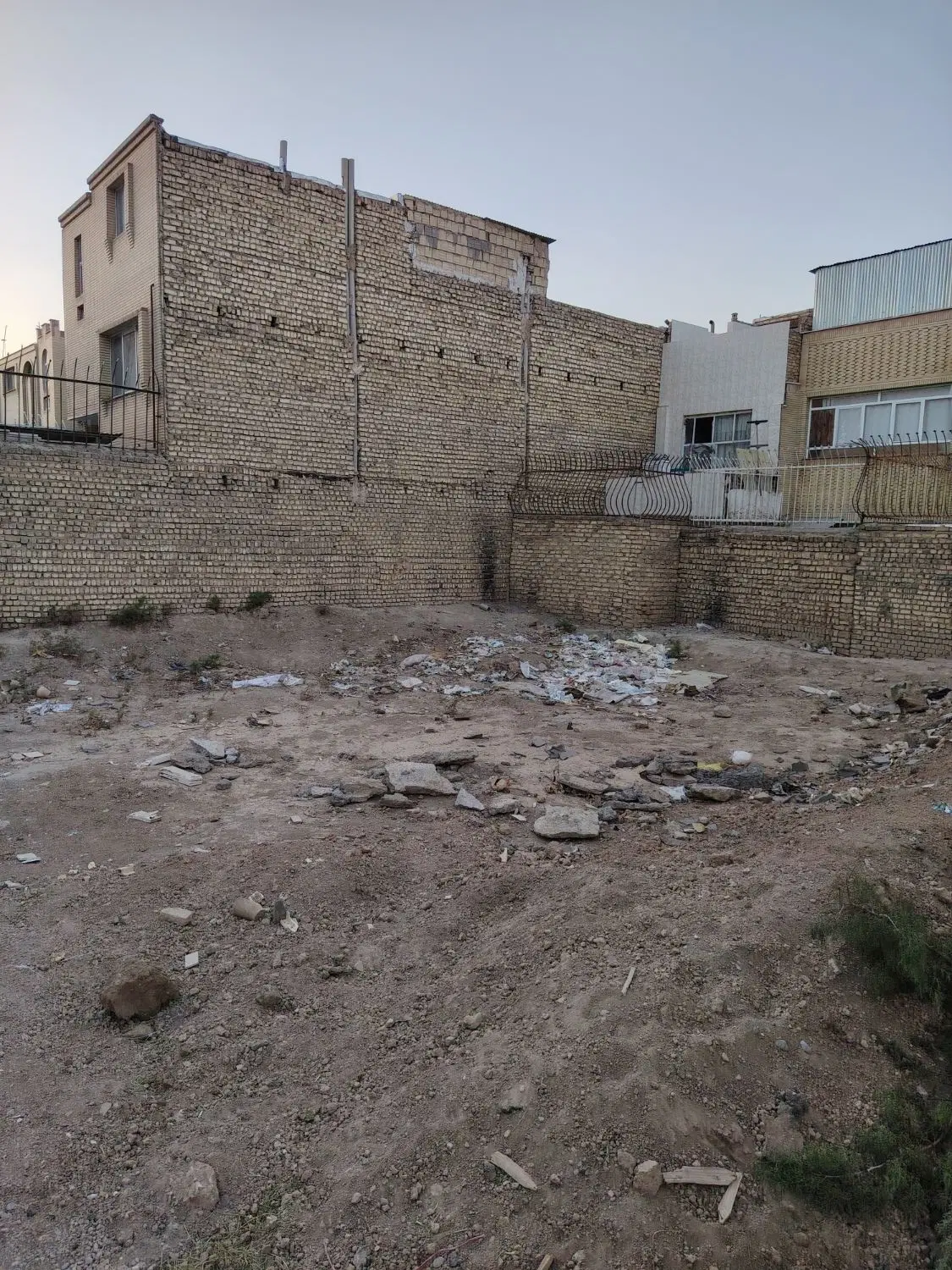 زمین مسکونی