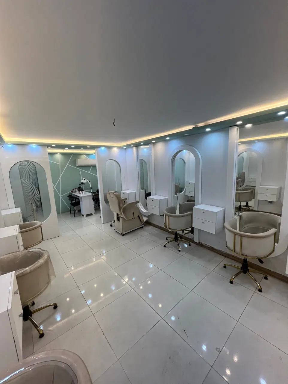 فروش سوییت نقلی سنددار تاپ لوکیشن بازار