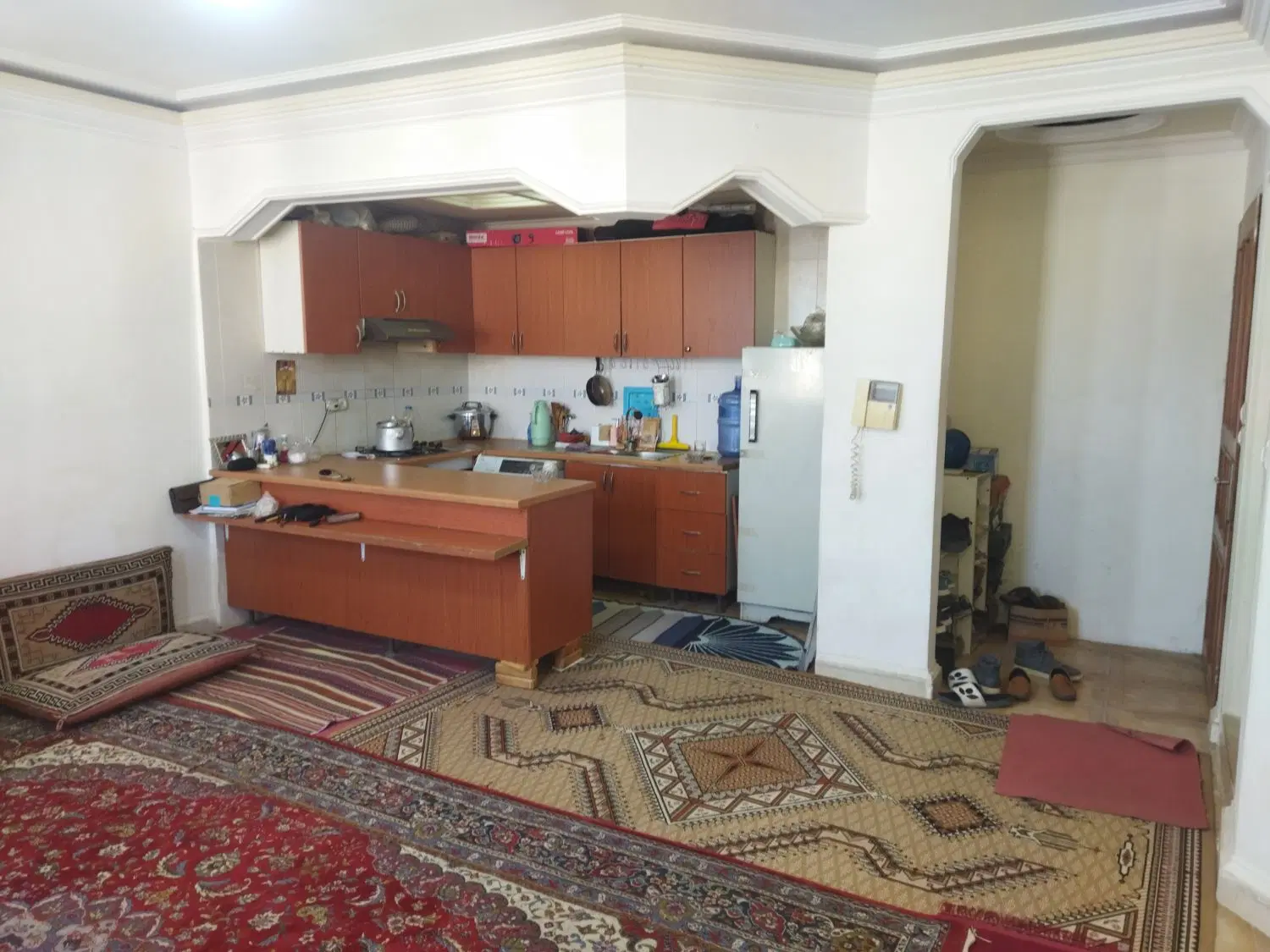 همخونه میخوام.خودم آقا هستم