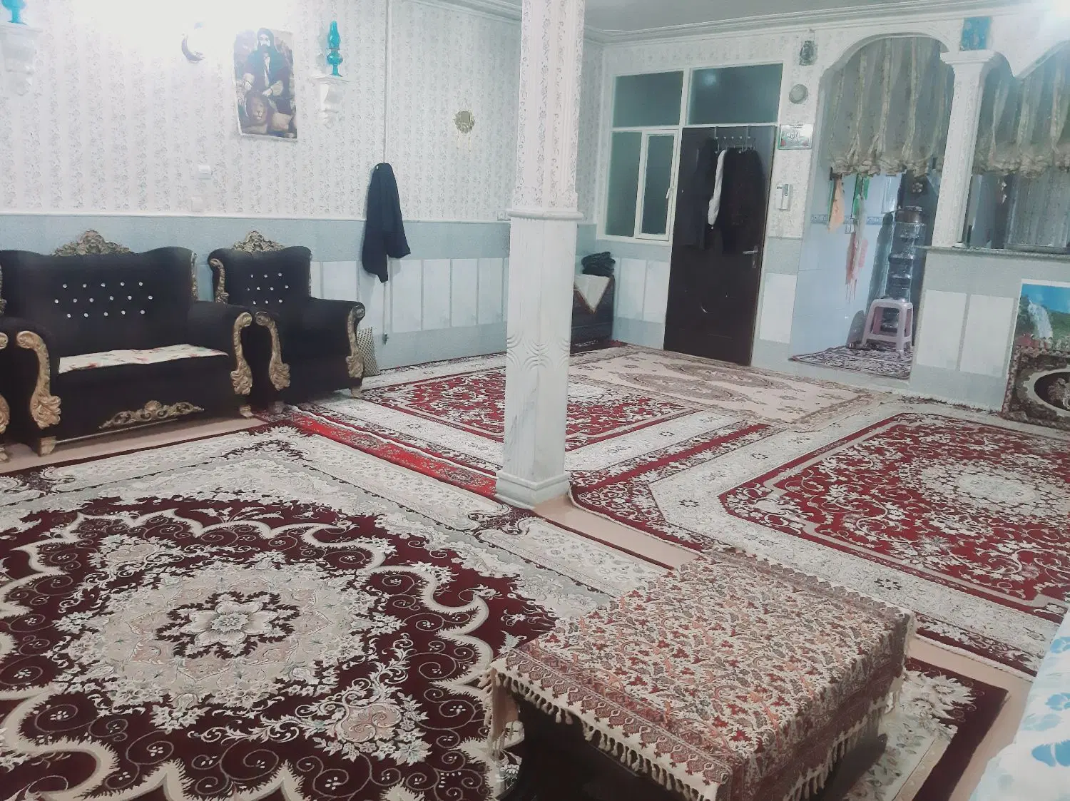 خانه مسکونی دو طبقه