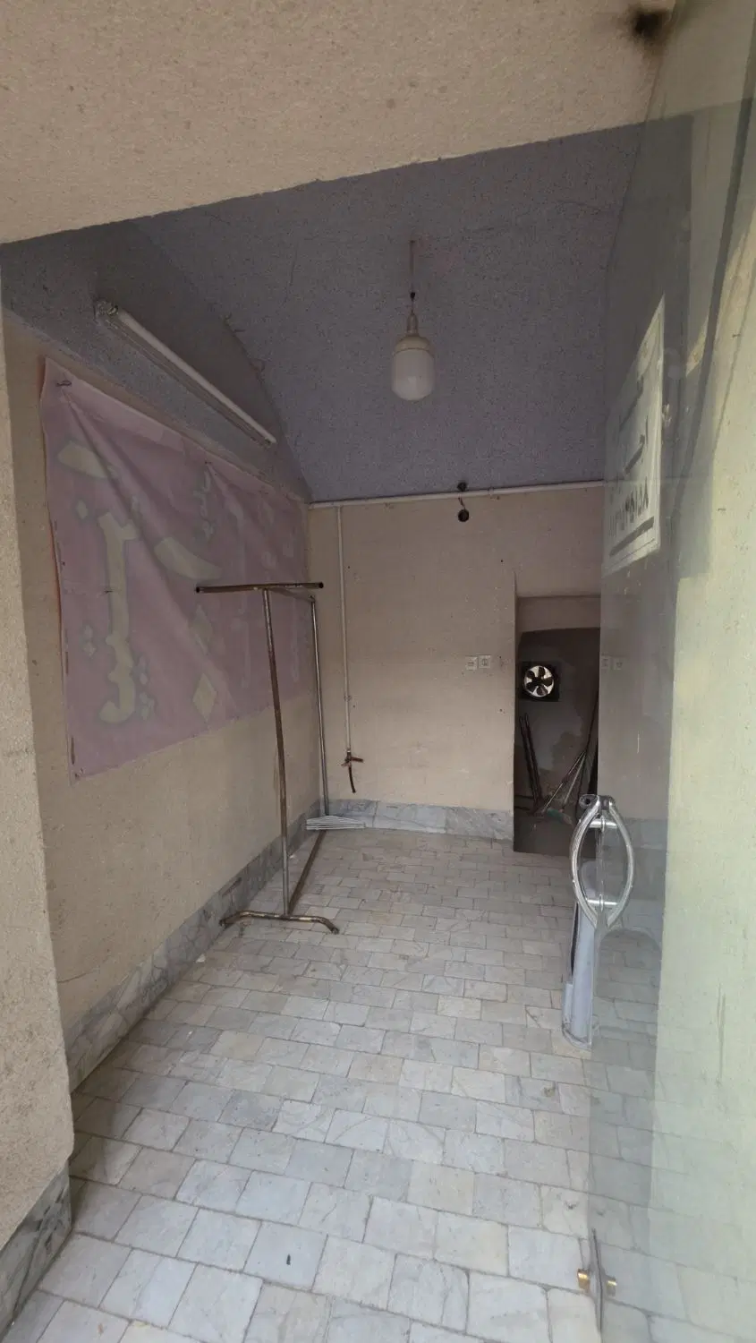 اجاره مغازه ۱۰ متری ایرانشهر