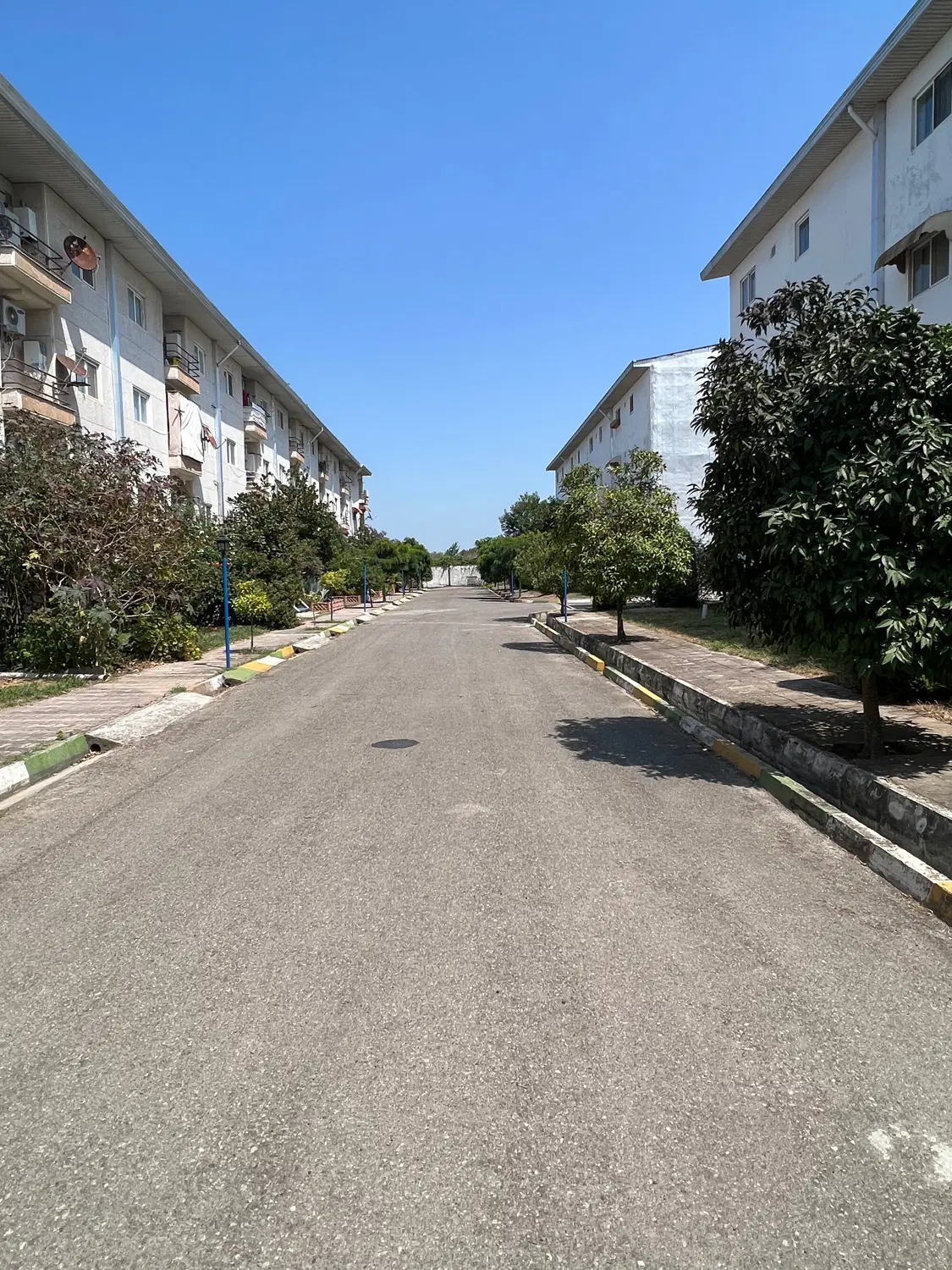 واحد ۸۲ متری خوش نقشه با سند تک برگ _ تاپ لوکیشن