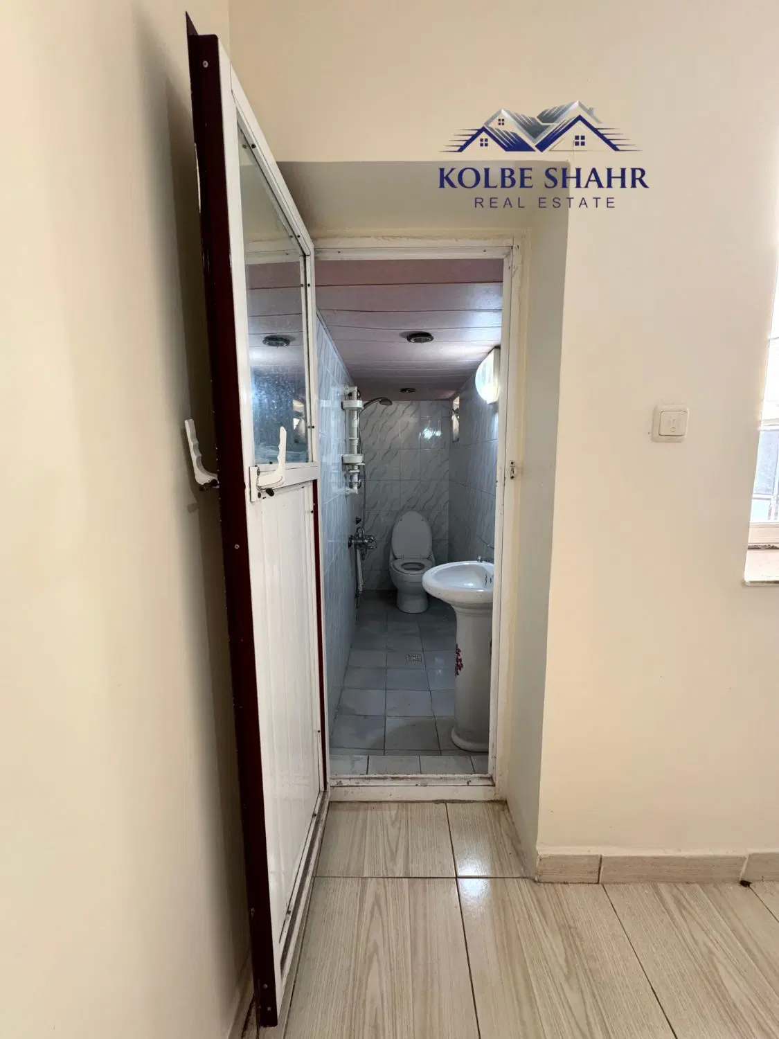 فروش حیاط ۶۷.۵ متر مربع خیام لاله زار