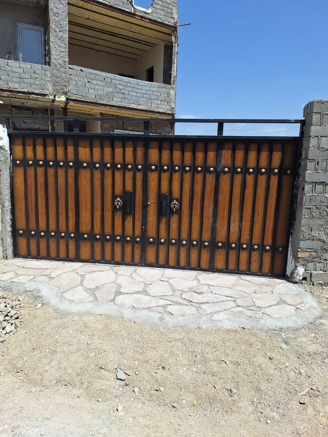 ویلا مهراباد رودهن در حال ساخت ۵۳۵ متر
