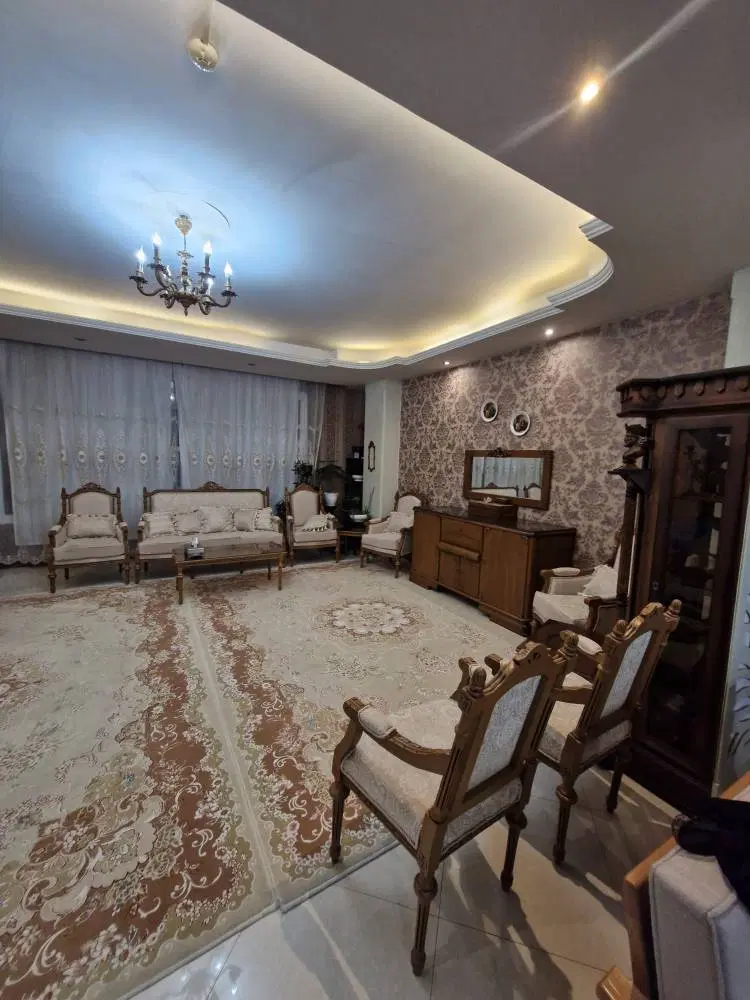 ۱۳۰متر ۳ خوابه فول امکانات (خوش نقشه )