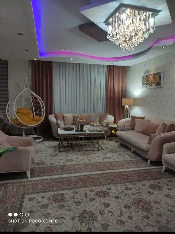 واحد حیاط دار شیک
