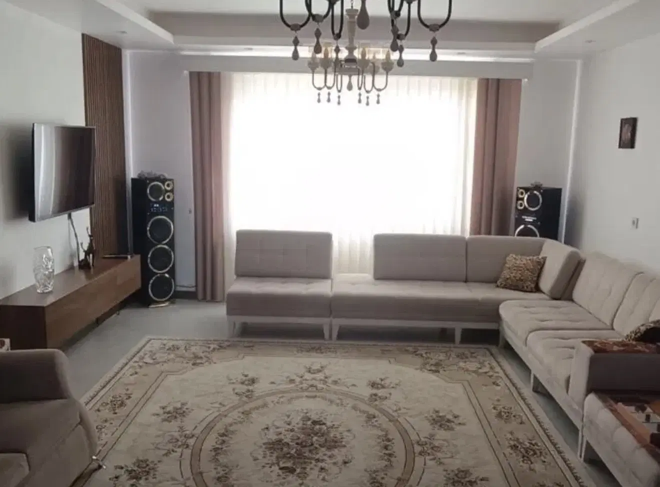 __آپارتمان ارغوان کوچه وکیل مابین جمهوری امامشهر__