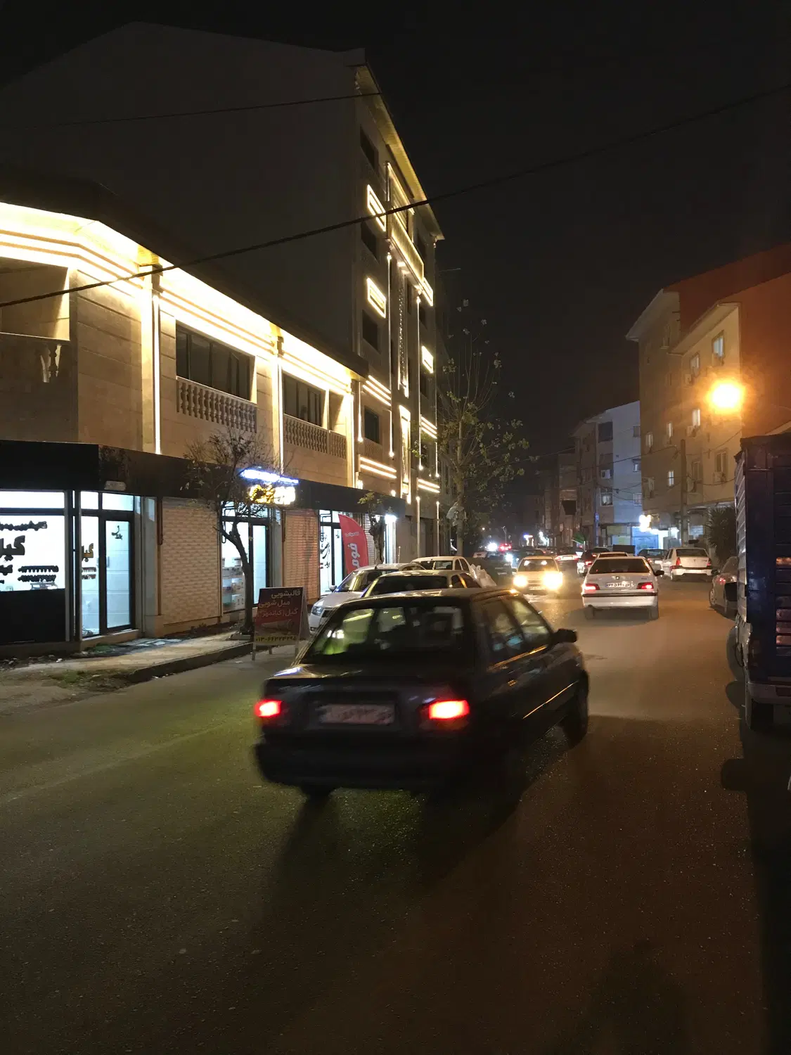 فروش مغازه در صومعه سرا