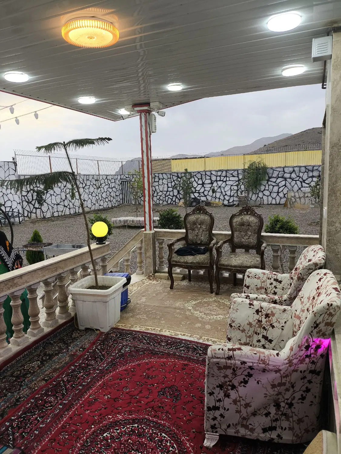 ویلا خوش نشین