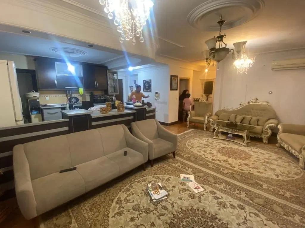آپارتمان بر خیابان شهید رمضانی