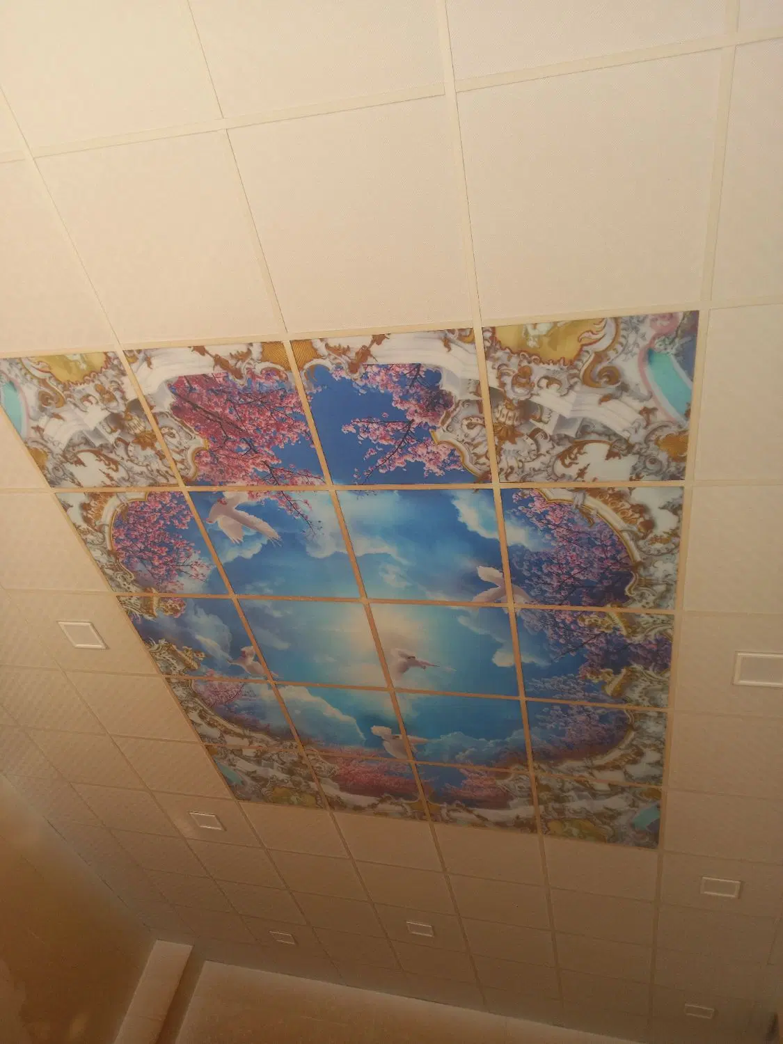 اجاره مغاره تجاری ۸۵ متری حوالی چهارراه اصلی