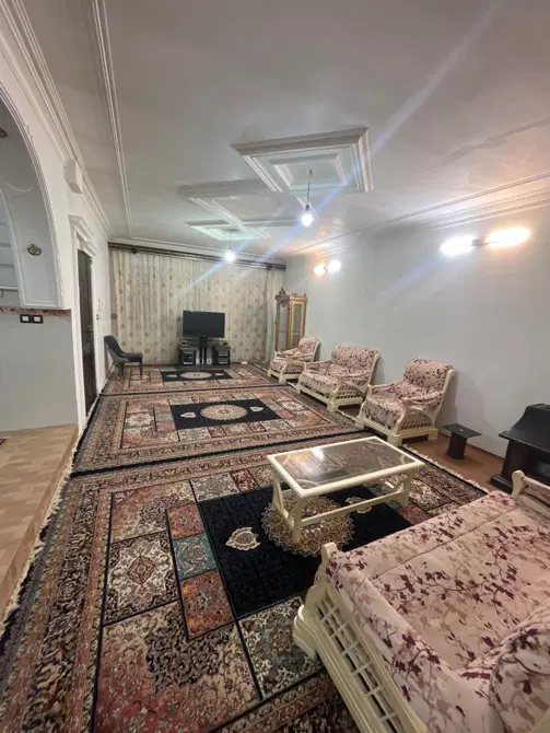 اجاره اپارتمان ۱۲۰متری داخل شهر