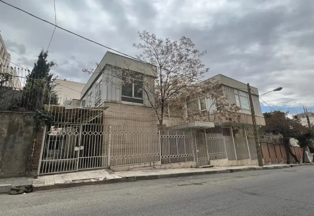 ویلایی۳۴۰متربر۱۴_بی مشابه در منطقه _گل وکیل آباد