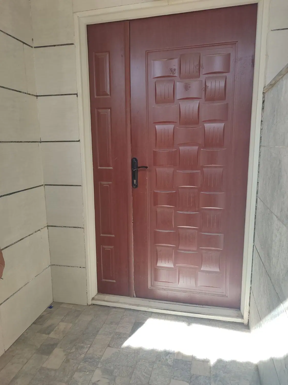 منزل دربست دو طبقه سناباد ـ دستغیب ۶