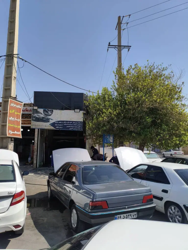 رهن مغازه نبش خیابان حجرت
