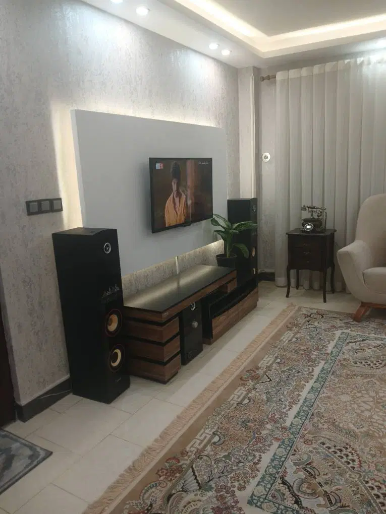 فروش آپارتمان ۹۰ متری