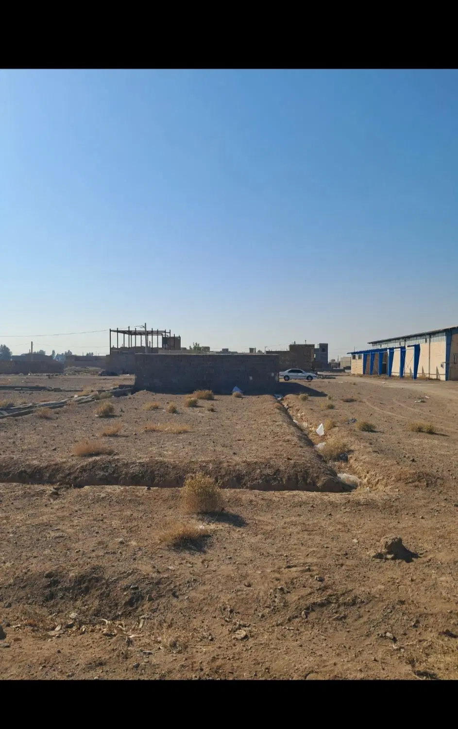 زمین ۲۰۷ متری