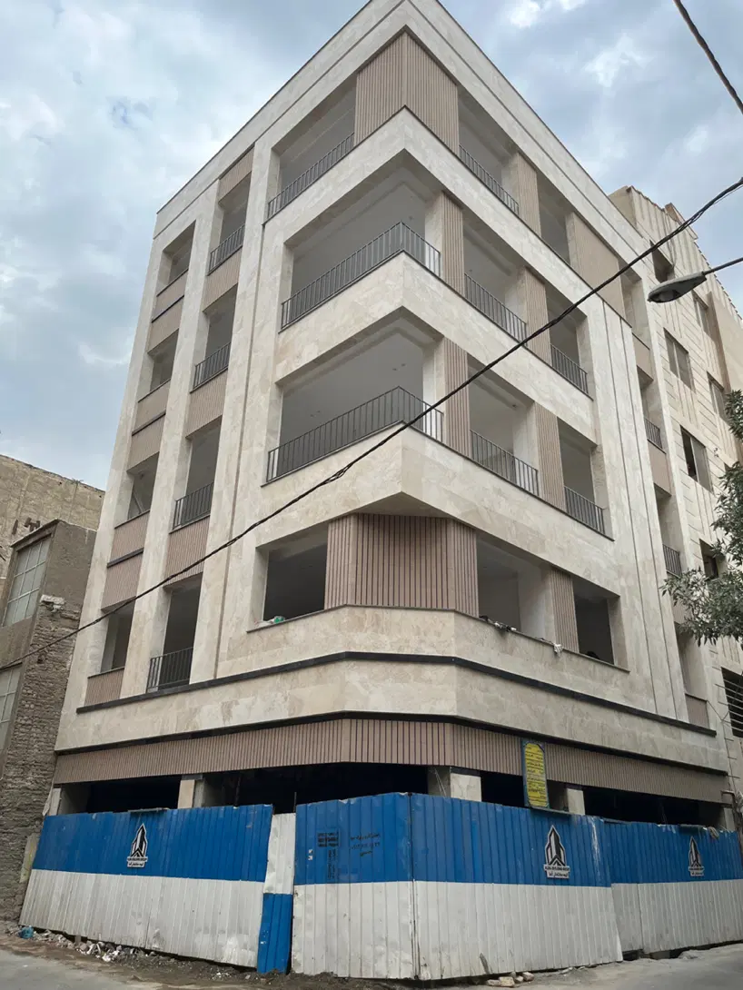 تاپ لوکیشن_کلید نخورده_غرق نور