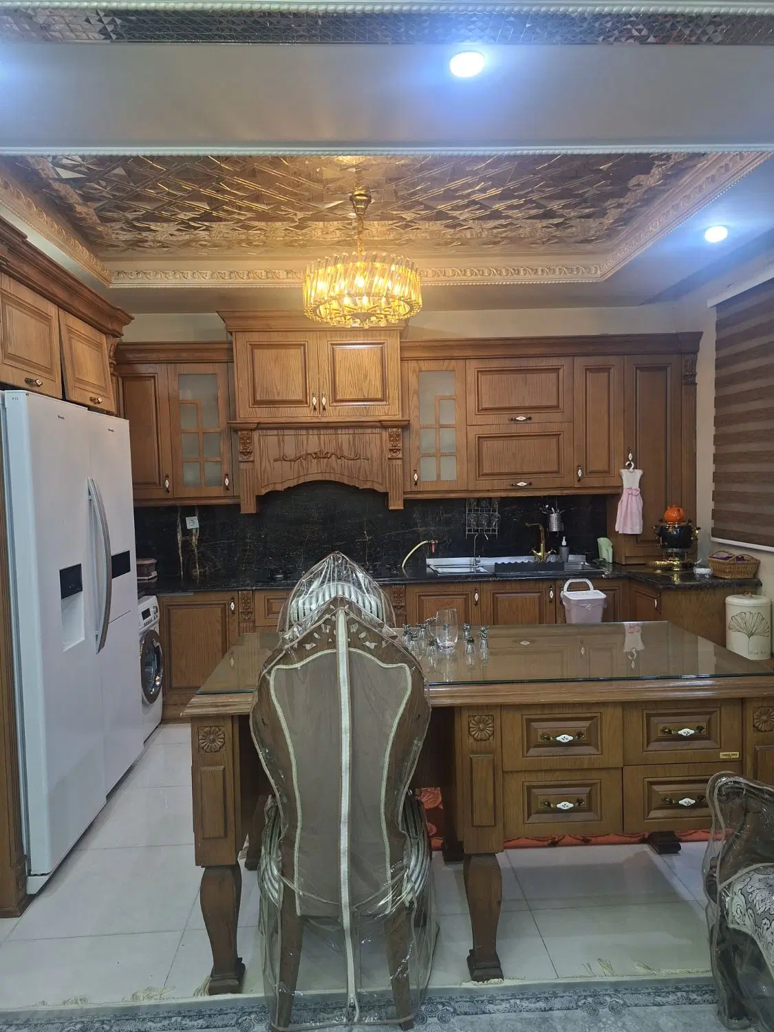 آپارتمان ۱۳۰ متری اندیشه ۱۹